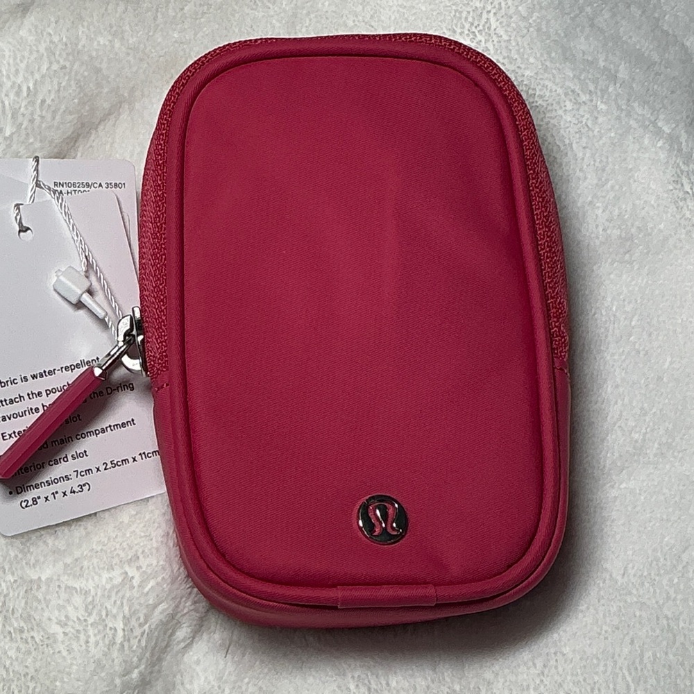 Lululemon Clippable Nano Pouch Raspberry Coulis - Picture 6 of 7